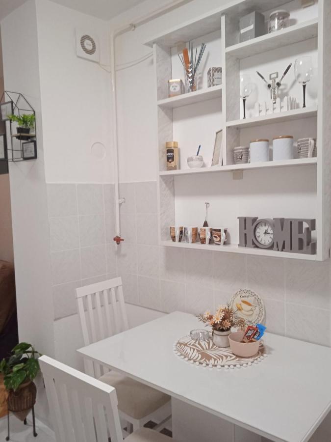 Apartman Breza รูมา ภายนอก รูปภาพ