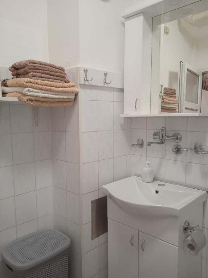 Apartman Breza รูมา ภายนอก รูปภาพ